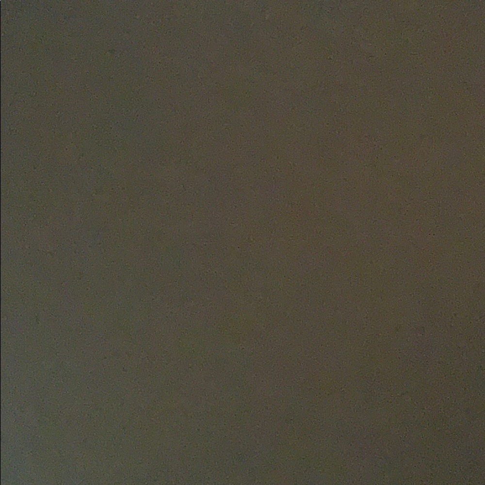 Meet your Posher, Elise